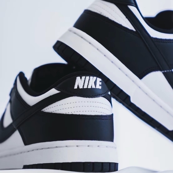 Nike Dunk Low Retro White Black Panda - Picture 8 of 9